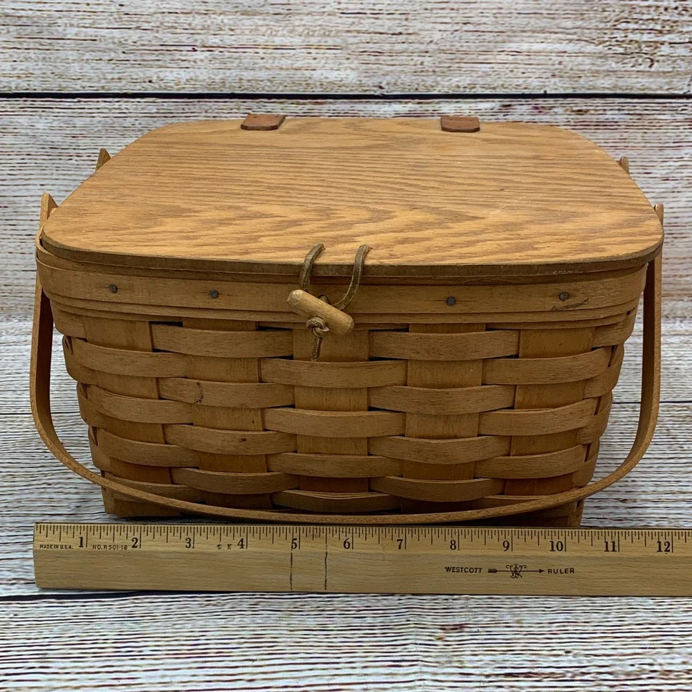 Longaberger Basket 1992 Handwoven Wooden‎ Lid Picnic Basket Toggle Top